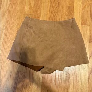 Women's Tan Skort - NEW